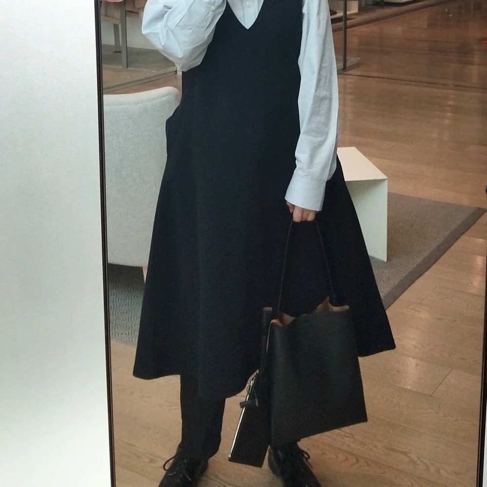 COS tote